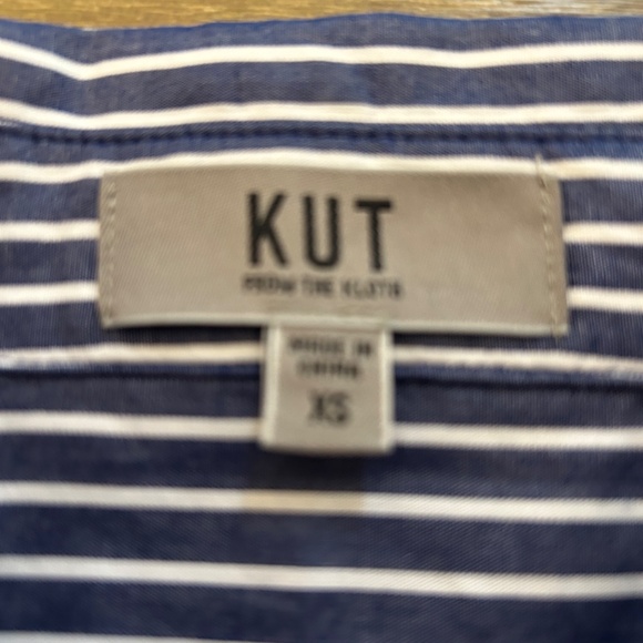 Kut from the Kloth Navy & White Striped Long Sleeve Shirt Cropped Elastic Waist - Picture 3 of 3